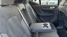 Volvo XC40 2.0 B4P Plus Dark 5dr Auto Petrol Estate